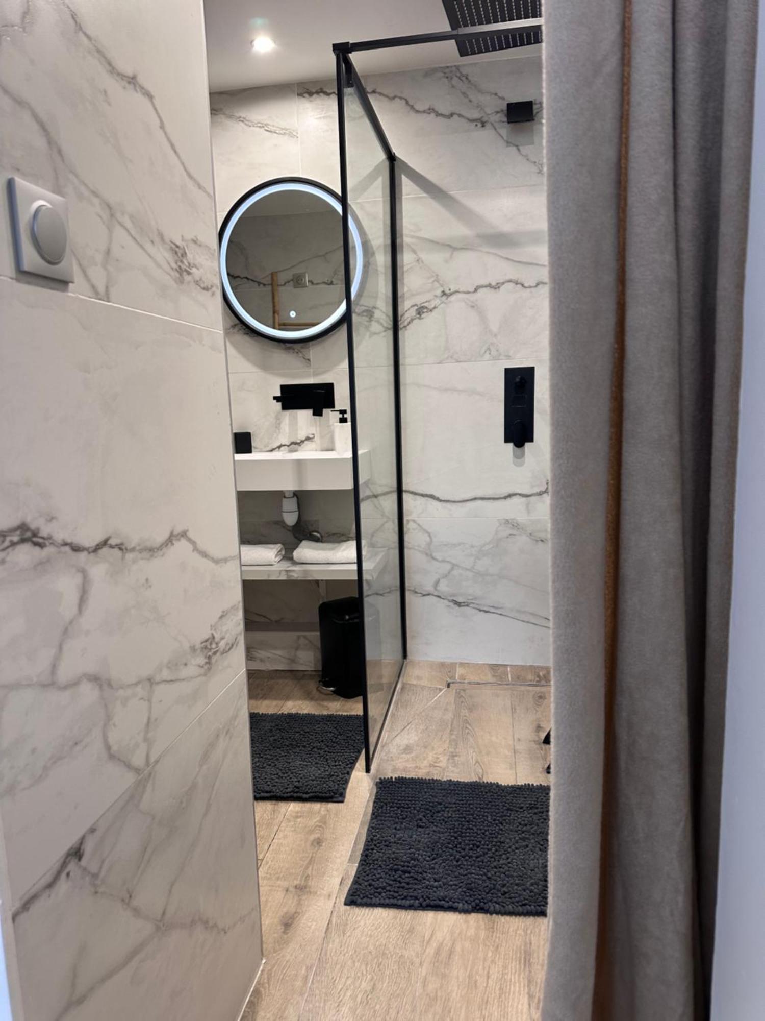 Grand Logement Proche Colmar Au Calme Parking Wifi Wintzenheim Dış mekan fotoğraf